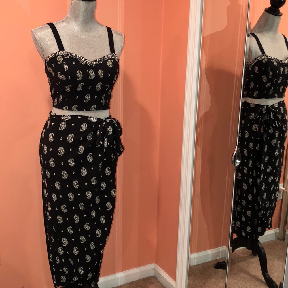 Top and bottom set